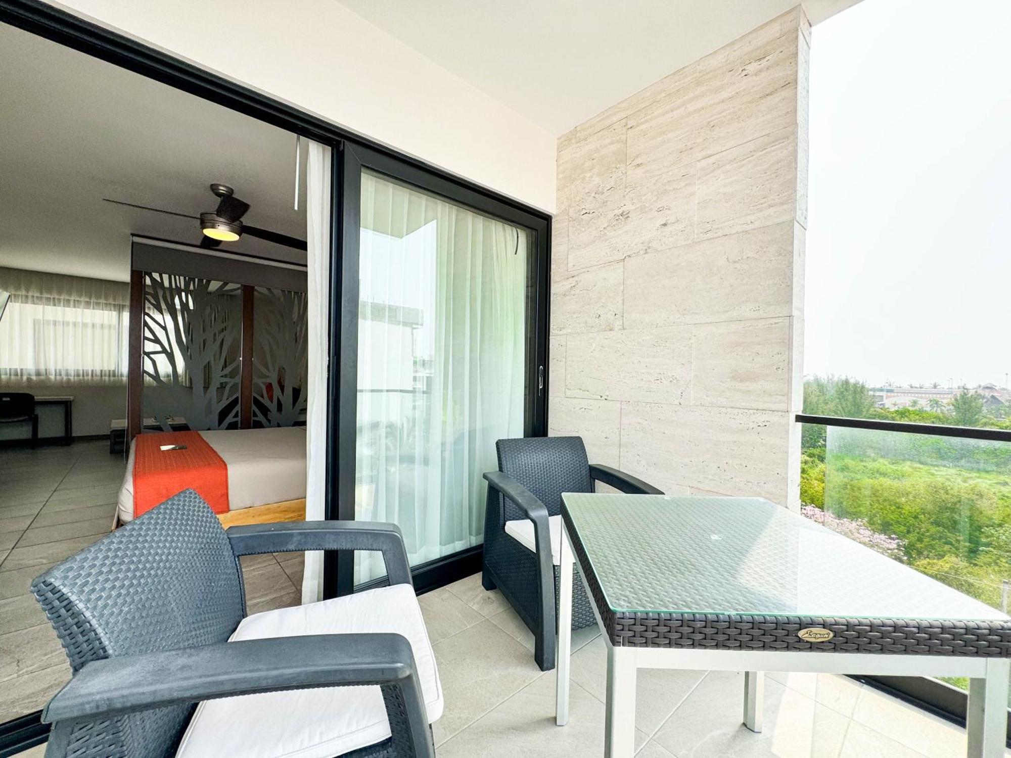 Grand Fifty Suites Playa del Carmen Exterior foto