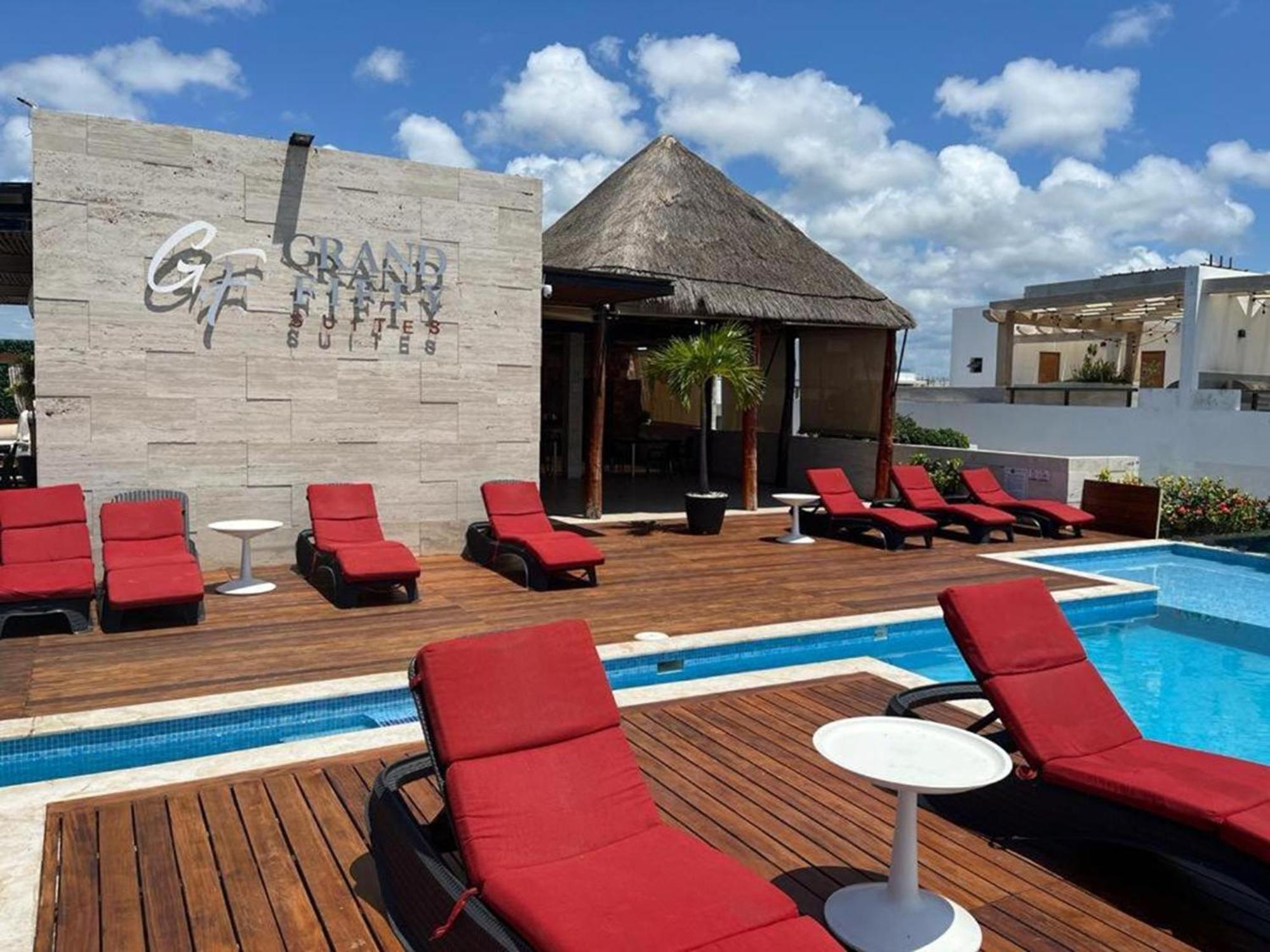 Grand Fifty Suites Playa del Carmen Exterior foto